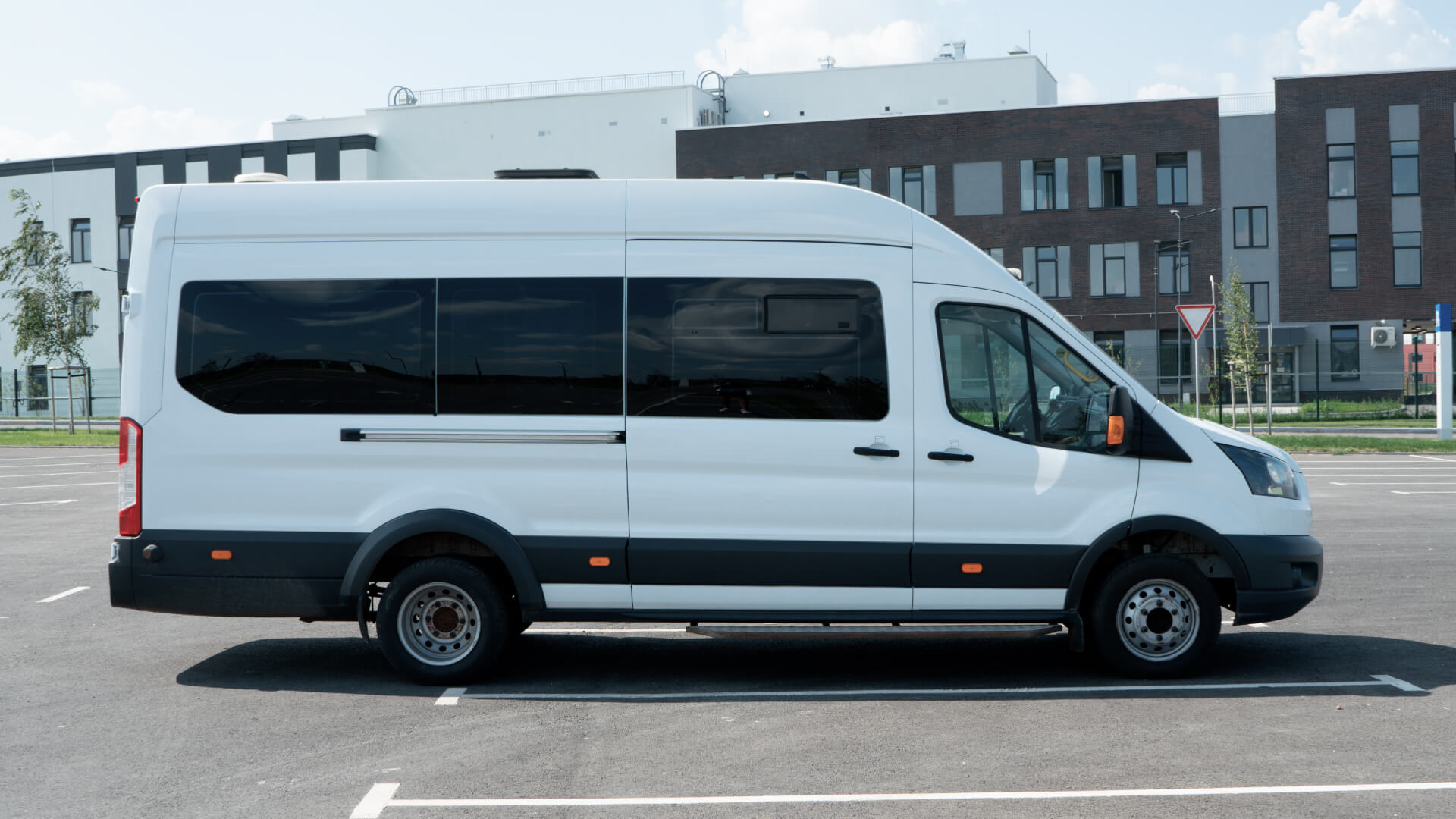 Ford Transit на 19 посадочных мест